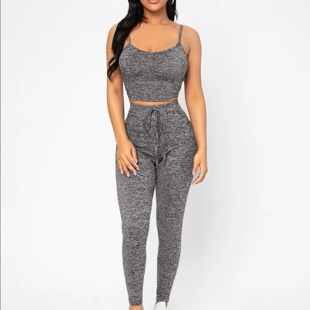 Comfy 2 piece - Picture 4 of 6